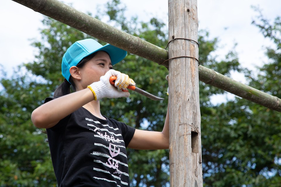 2019年公演の舞台準備：竹切り作業